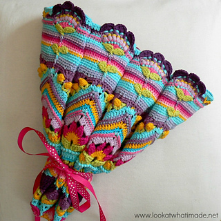 Sophie_s_universe_part_8_bunch_of_flowers_lookatwhatimade_small2