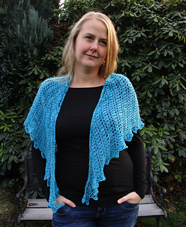 Lion_s_lace_shawl_3_11_small2