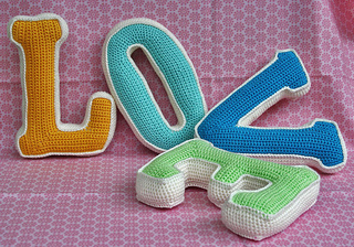 Love_3_small2