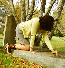Reading_stone_yellow_small