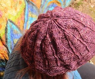 Oakenshield_beret_on_e_graf_wall_top_detail_small2
