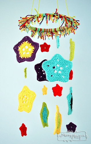 Crochet-baby-mobile-5_medium
