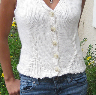 Lina_front_trimmed_for_rav