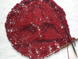 Chalice_shawl_002_small2