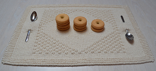 Tovaglietta_bianca_biscotti_medium