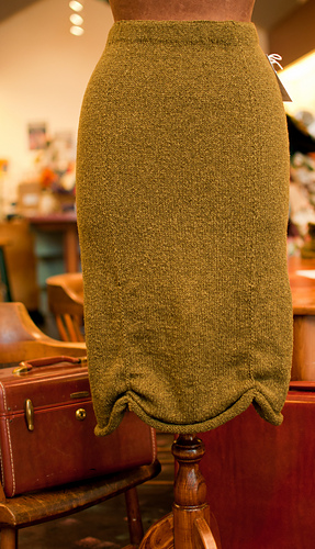 Ruched_pencil_skirt-4_medium