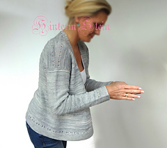 Holey-comfort-hinterm-stein_small