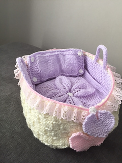 Ravelry: DOLLS MOSES BASKET pattern by Susan J Ward