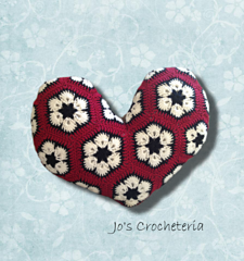 Africanflowerheartpillowcrochetpattern_small
