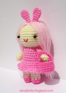 Pink_lady_doll_crochet_pattern_small2