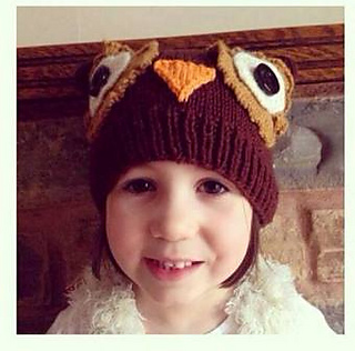 Darcy_owl_hat4_small2