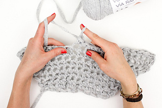 Beginner-finger-crochet-market-tote-bag-free-pattern-18_small2