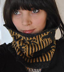 The_nevermore_cowl_016_small