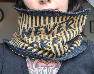 The_nevermore_cowl_030_small2