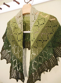 Cascade_and_palette_shawls_2015_020_small2