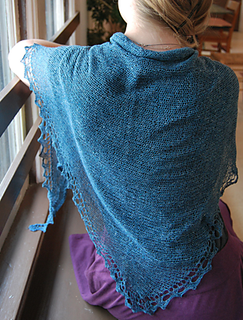 Tsumugi_from_the_back_ja_small2