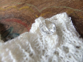 Dscf4209glassbuttonrav_small2