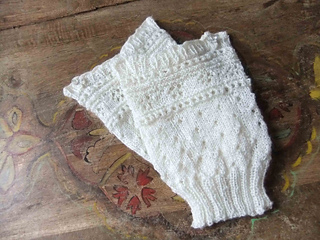 Dscf4210bootcuffsfinishedrav_small2