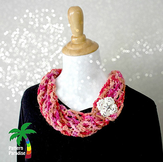 Hugs___kisses_cowl_r_2464_small2