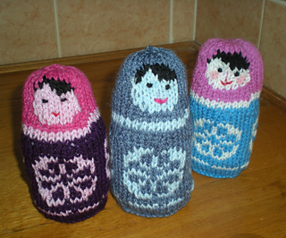 A_trio_of_russian_dolls_small2