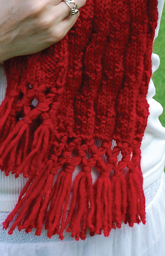Captainaustensscarf_patternfringe_medium