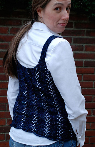 Vines_pattern-v2-back_medium