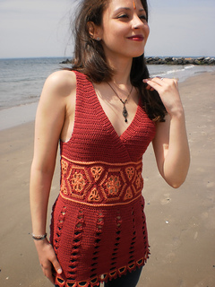 Reina_shiri_designs_summer_2011_main_small2