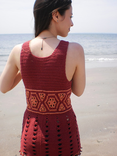 Reina_shiri_designs_summer_2011_back_small2