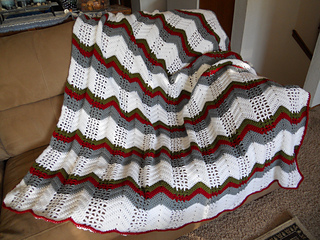 Wintery_ripple_afghan_001_small2
