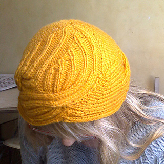 Wrapped_hat_geel5_small2