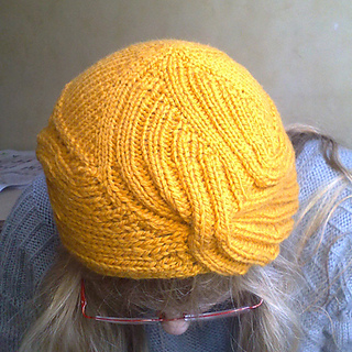 Wrapped_hat_geel6_small2