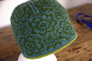 Anna_s_hat_small2