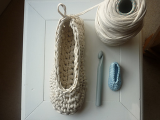 crochet p hook Quick Crochet Yarn Slippers pattern by Ravelry: Tshirt
