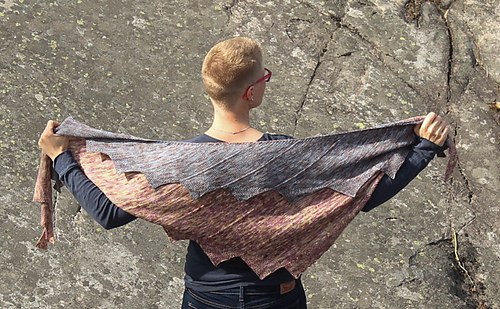 Tauride-shawl-katrine-birkenwasser-lanitium-ex-machina-1_medium