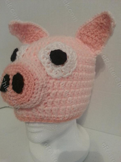 Three_little_pig_storytime_crochet_beanie_pattern_front_left_view_small2