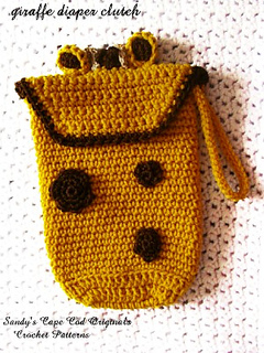 162_giraffe_diaper_clutch_small2