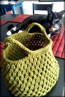 Green_2btote_small2