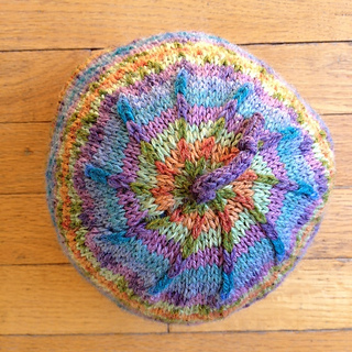Fair_isle_hat_spring_spiral_top_small2