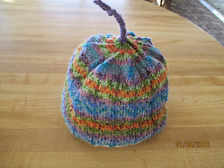 Fair_isle_hat_pre_blocking_small2