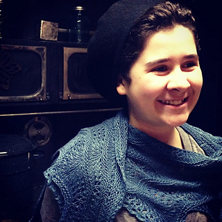 Diane_shawl_1_small2