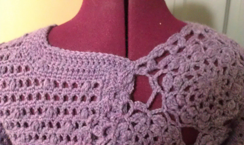 Marseille_back_neck_medium