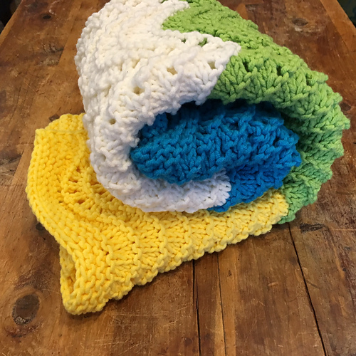 [FO] Old Shales Waves Baby Blanket. Info in comments r/knitting