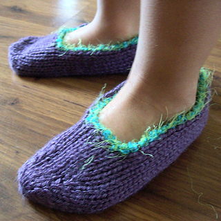 Small_slippers_for_natalie_nov2010_005_small2