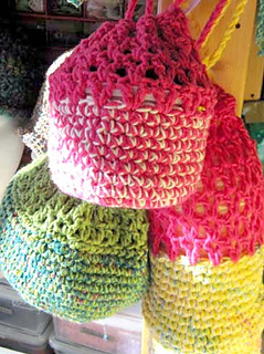 Yarn_bowl_bags_3_hanging_together_small2