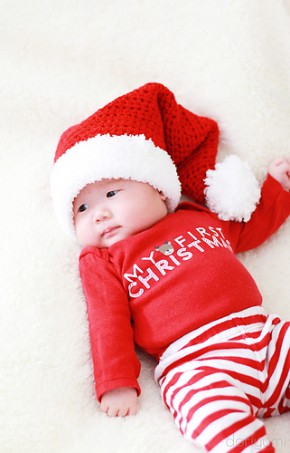 Babysantahat1_medium