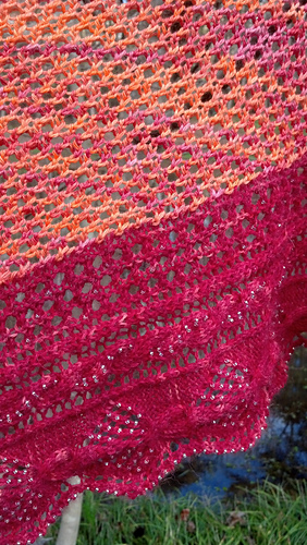 Orange_very_close_medium