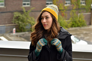Mitten-and-hat-must-use-web_small2