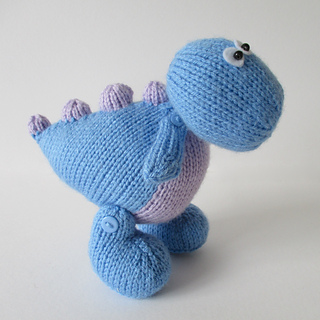 Dippy_the_dinosaur_img_0702_small2
