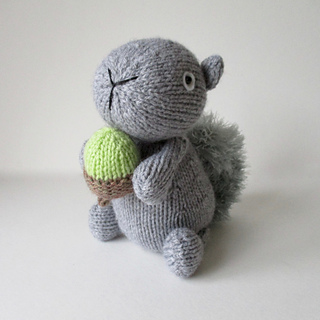 Finsbury_squirrel_img_2074_small2