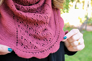 Olivia_shawl-8_small2